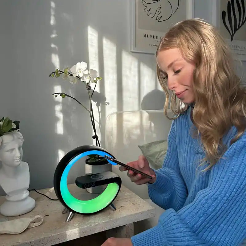 Smart Wireless Charging Alarm Clock  - Nova Lights